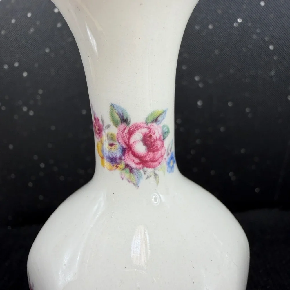 Lord Nelson Pottery Bud Vase Floral Rose Gold Trim England 3641 5in Hand Crafted